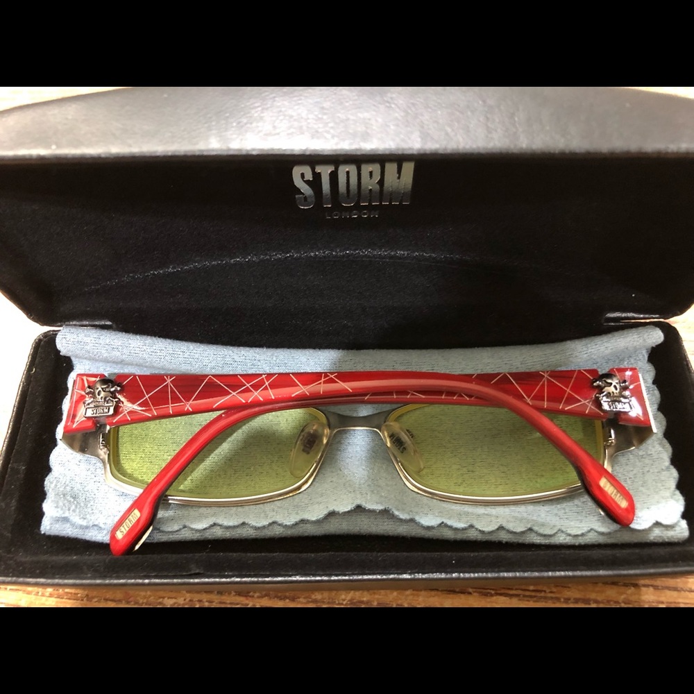 Y2K glasses
